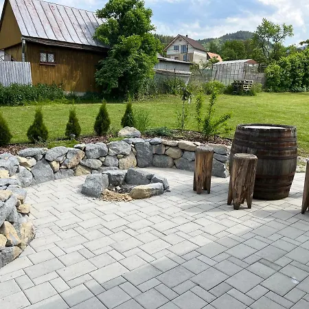 Vikendovy Dom Lilac 度假居