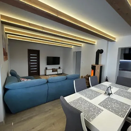 Vikendovy Dom Lilac 度假居